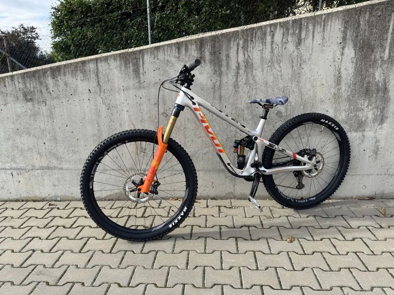 Absolutní pecka - Pivot Firebird 29 Pro XT/XTR, vel. M + komplet nová kola!