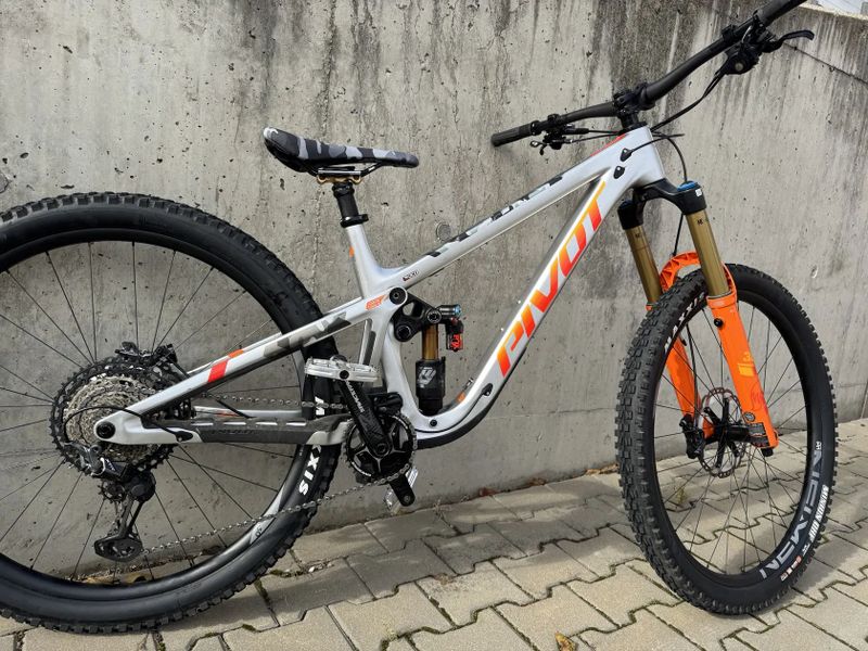 Absolutní pecka - Pivot Firebird 29 Pro XT/XTR, vel. M + komplet nová kola!