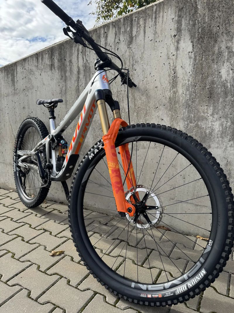 Absolutní pecka - Pivot Firebird 29 Pro XT/XTR, vel. M + komplet nová kola!
