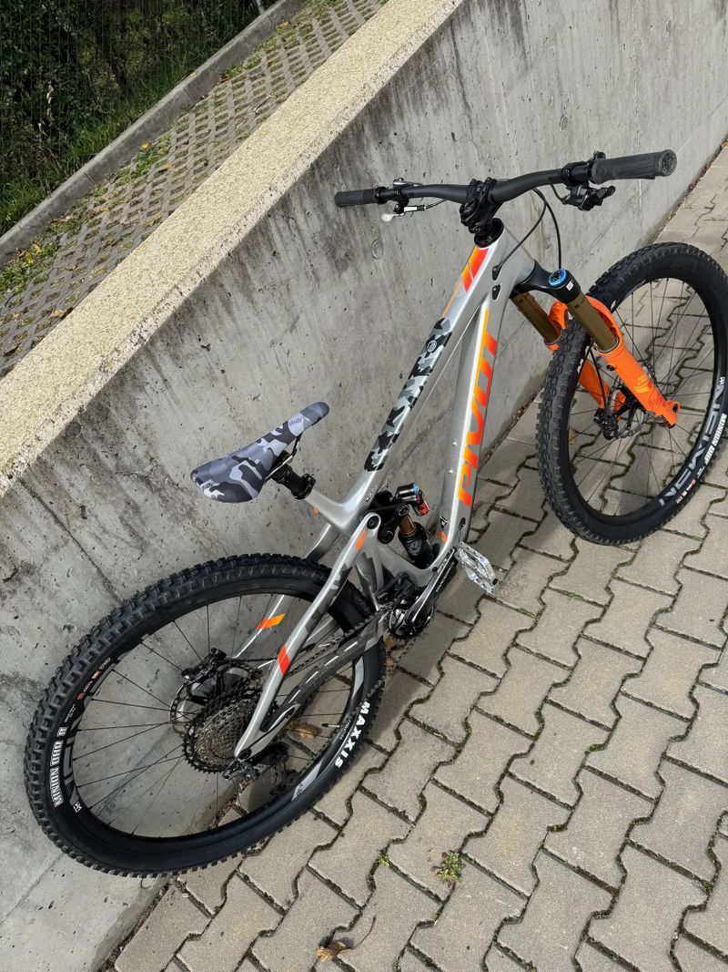 Absolutní pecka - Pivot Firebird 29 Pro XT/XTR, vel. M + komplet nová kola!
