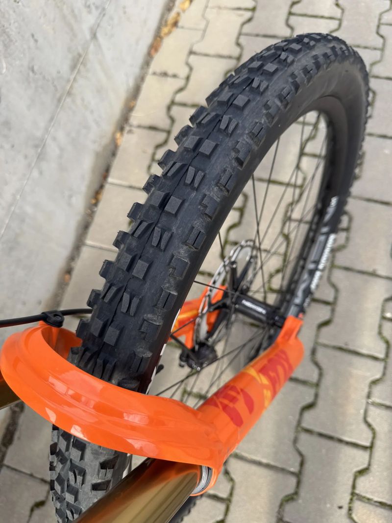 Absolutní pecka - Pivot Firebird 29 Pro XT/XTR, vel. M + komplet nová kola!