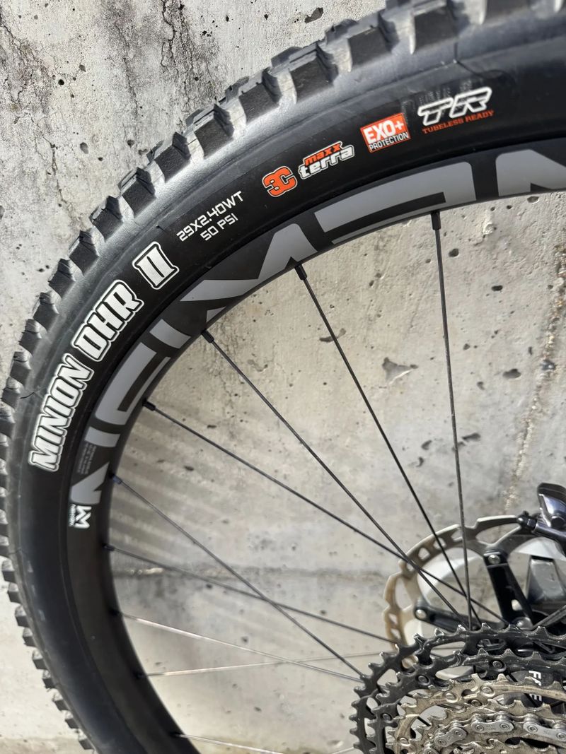 Absolutní pecka - Pivot Firebird 29 Pro XT/XTR, vel. M + komplet nová kola!