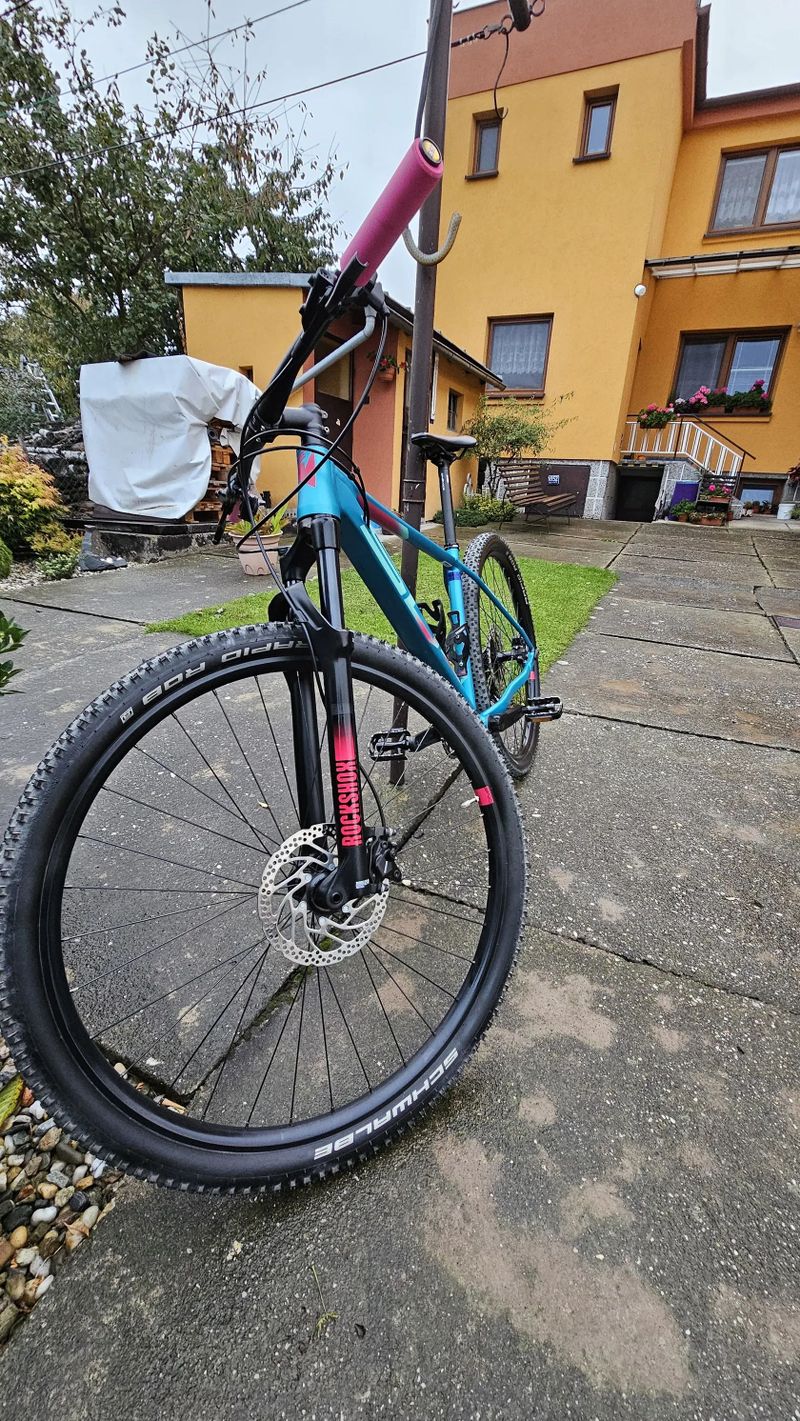 Prodám Superior XP909 29" AL