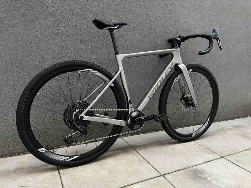 Gravel kolo Ridley Astr Empress Grey/Anthracite Metallic vel. S(M)