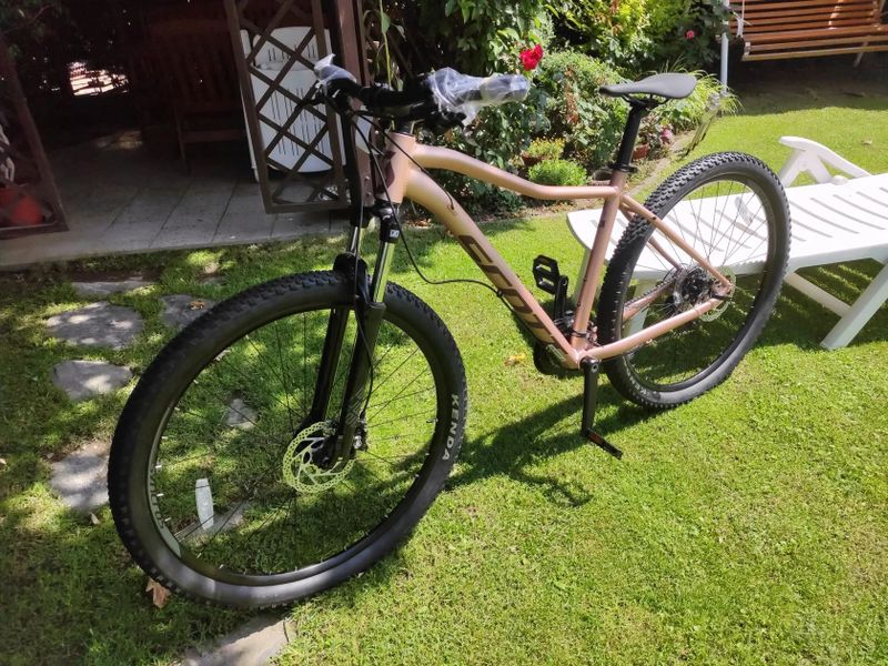 Scott Contessa Active 50