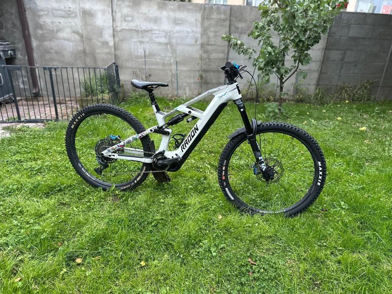 Radon Deft 9.0 carbon Bosch Gen4 Smart + celkový upgrade