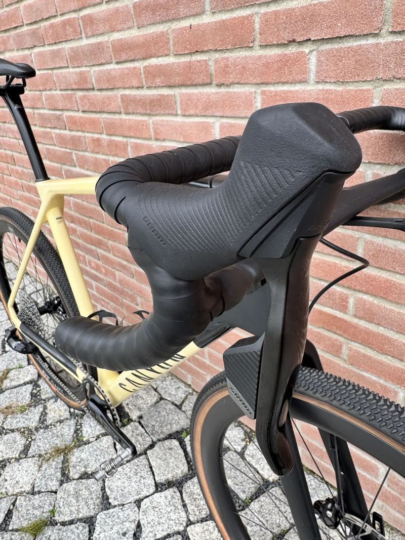 Canyon Grail CF SL 7 eTap, záruka