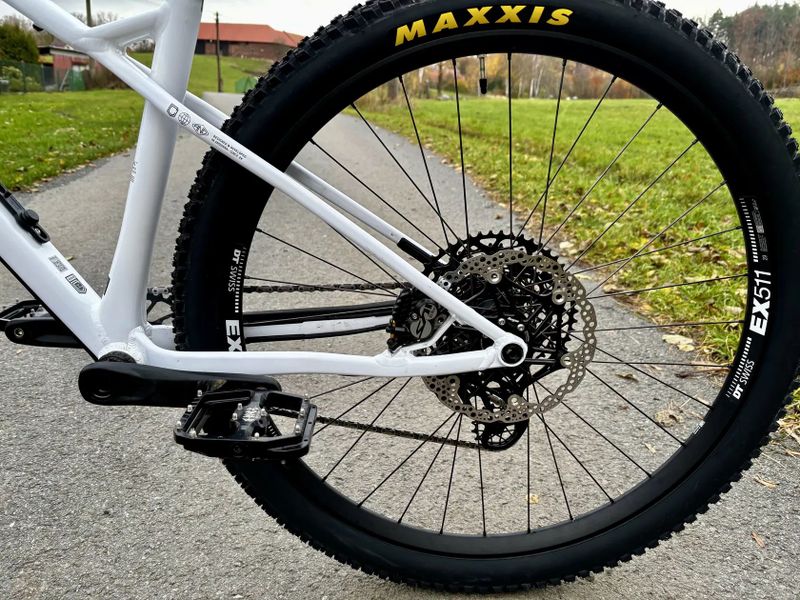 Commencal META HT V3 SIGNATURE PURE WHITE 2026