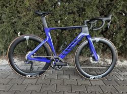 Canyon AEROAD CF SLX 8 DI2