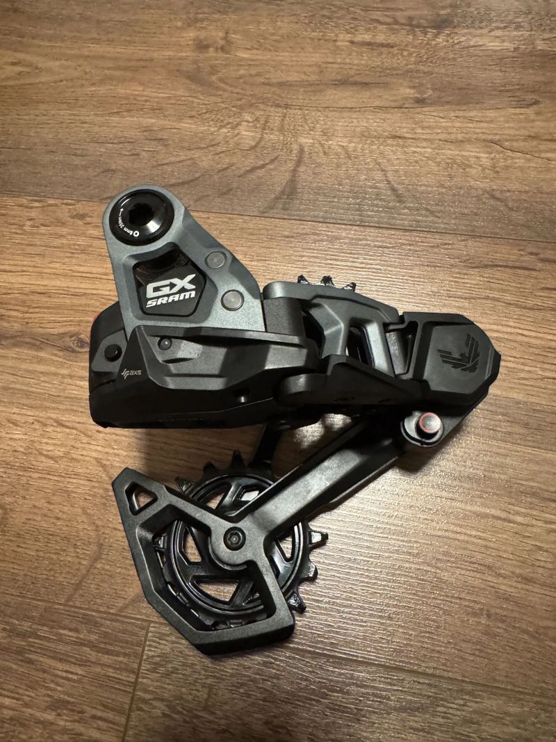 Nová sada SRAM GX T-Type AXS + další díly sundané z nového kola