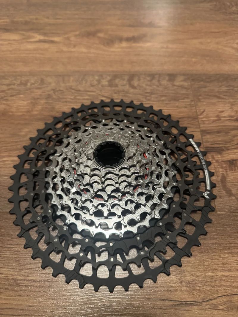 Nová sada SRAM GX T-Type AXS + další díly sundané z nového kola