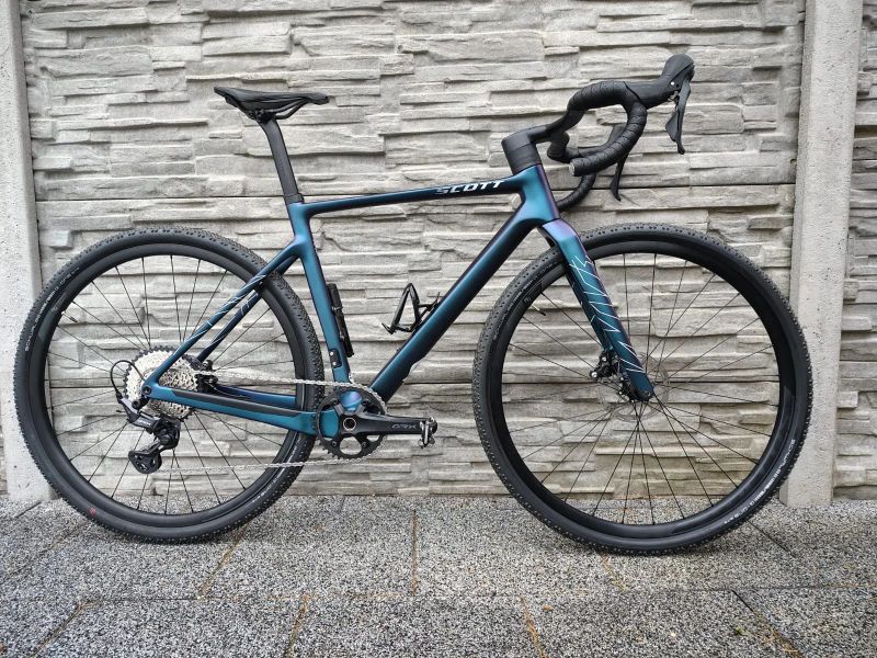 Karbonový Gravel Bike 