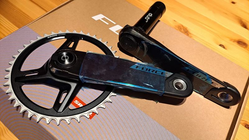 Sram Force XPLR DUB karbonové kliky s powermetrem 170/42