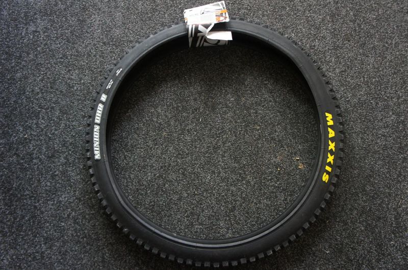Maxxis Minion DHR II Super Tacky 26" x 2,4"