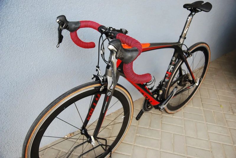 Kellys URC 90 Carbon 52CM