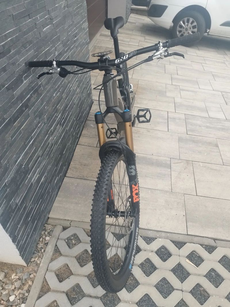 Ghost Riot Full carbon fox 38 