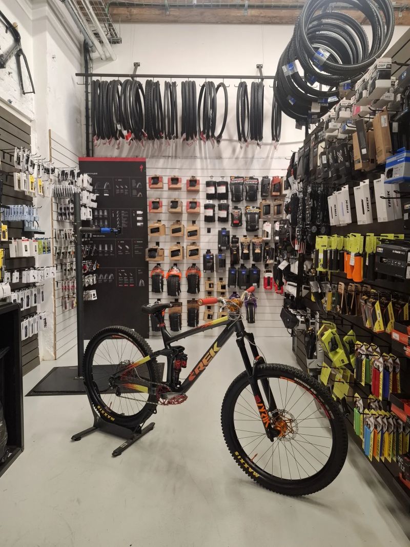 Trek Remedy 8 - custom build