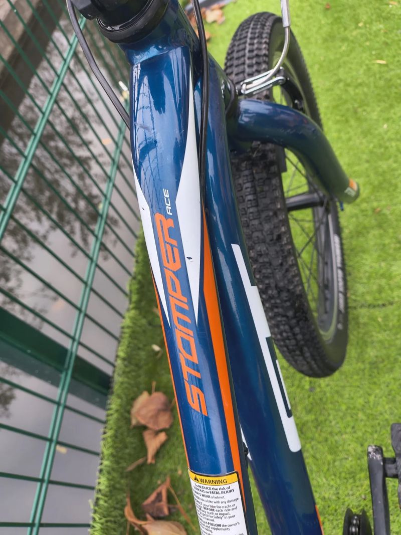 GT Stomper Ace, Prime blu 2023