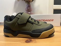 MTB tretry Bontrager Rally Olive Gray vel. 40