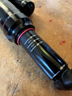 RockShox Super Deluxe Select 230x65