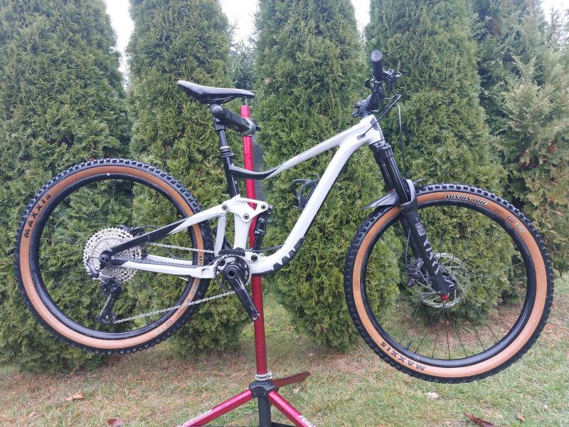 Giant Trance X 3, vel. S, 27.5", 160/145 zdvih Rockshox/Fox, Shimano, pro výšku od 140cm, bezduše