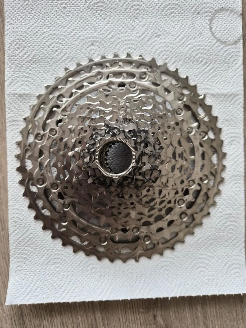 Prodám sadu Shimano XT 12 rychlostí - skoro nová