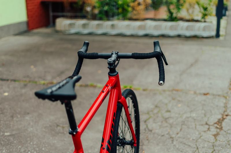 Author AURA XR4 2025