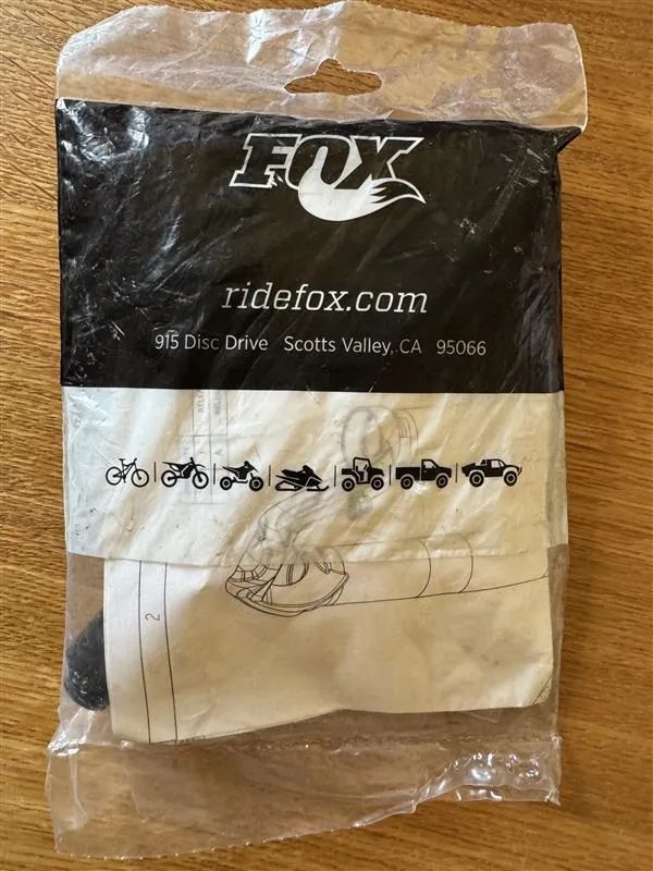 Pevná osa FOX - originál - boost (110 mm) - průměr 20 mm