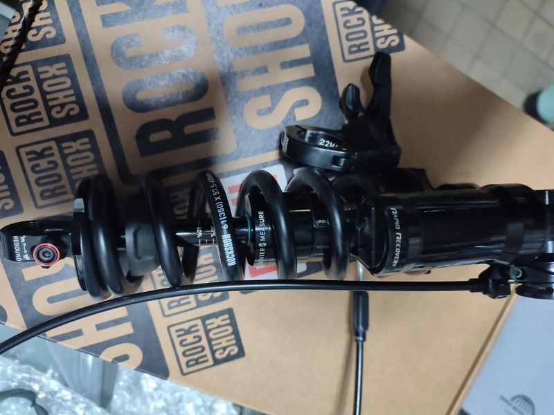 RockShox Super Deluxe Ultimate Coil RTR OneLoc Remote 230x65