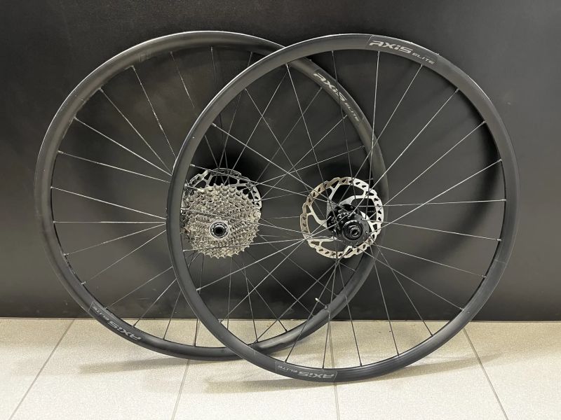 Specialized Axis Elite Disc