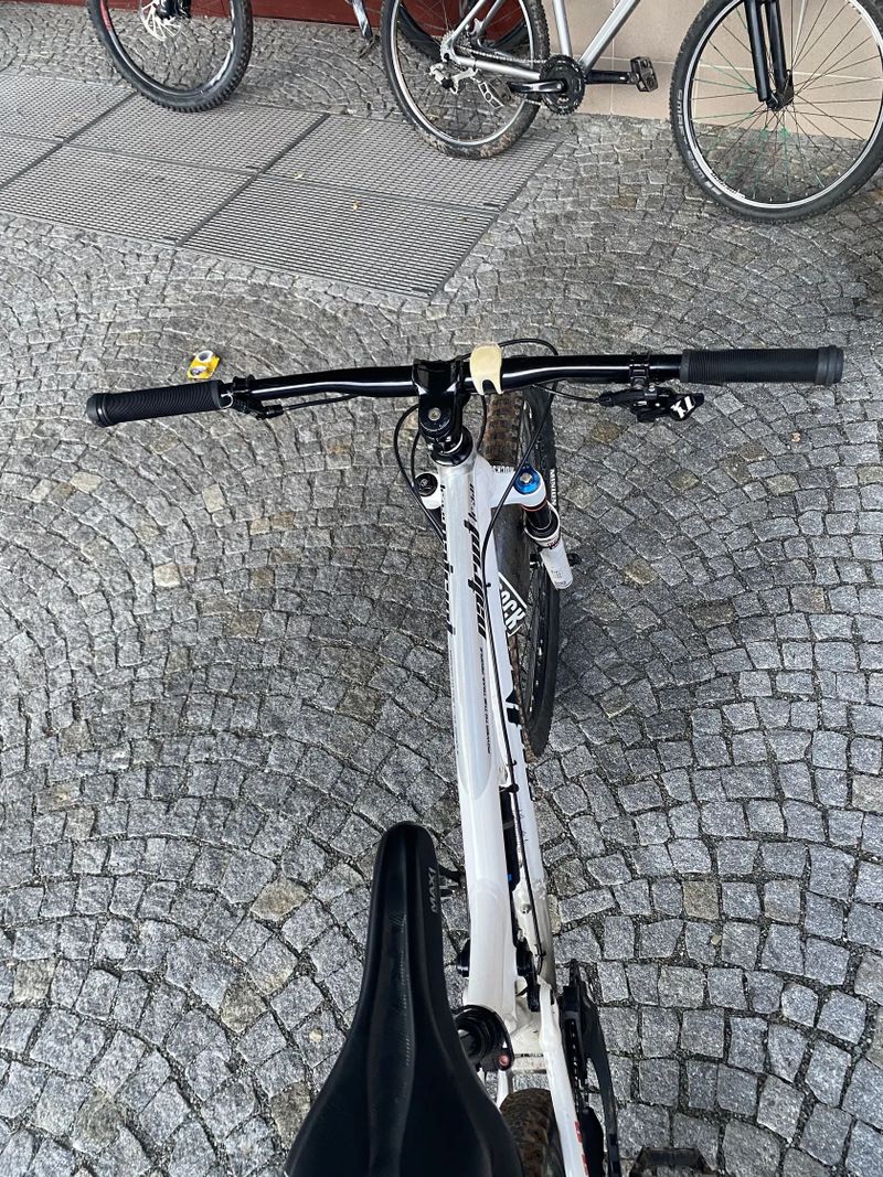 Author Patriot Trail 3.0 vel. M 27.5