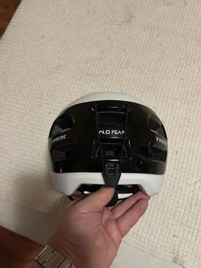 Trailová přilba R2 2.0