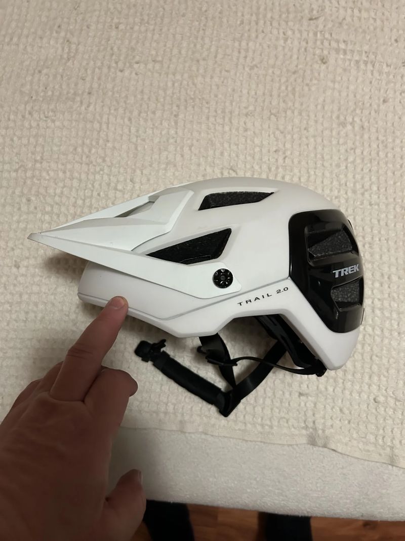 Trailová přilba R2 2.0