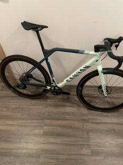 Canyon Inflite CF SL