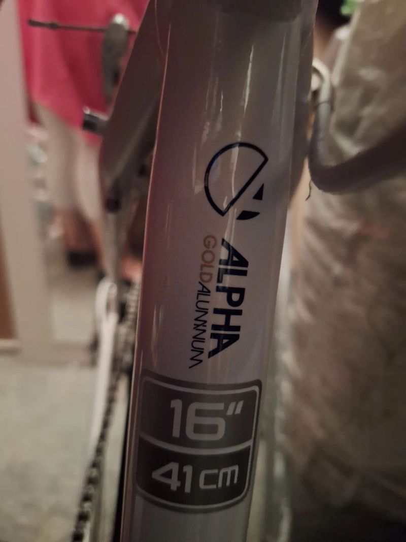 Dámské krosové/trekové kolo Trek Neko S WSD