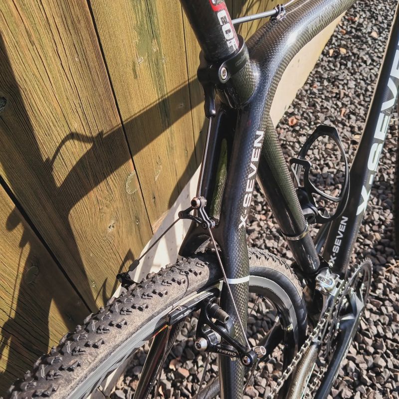 X-Seven cyklokrosové kolo