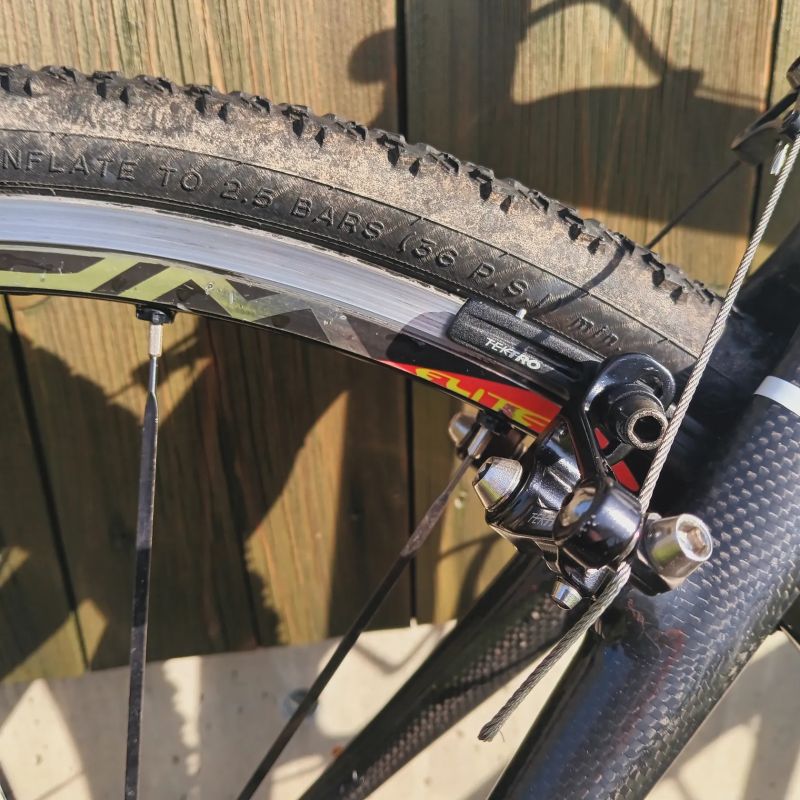 X-Seven cyklokrosové kolo