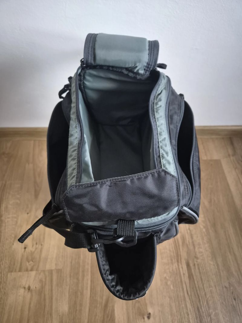 Author brasna na nosič 