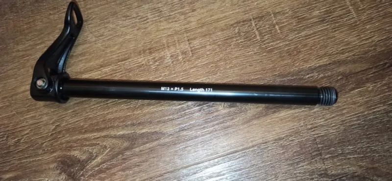 Pevná osa Shimano 142x12 SM-AX76