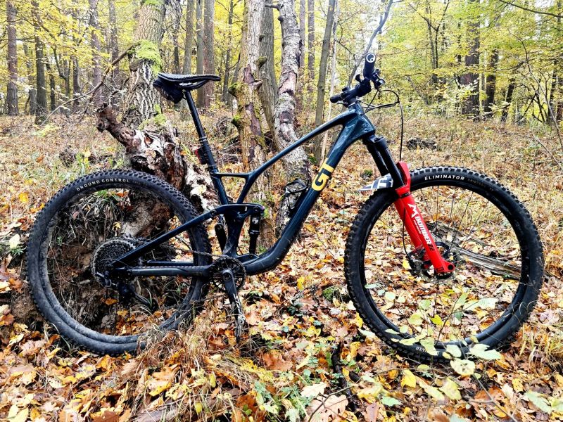 GT GT Sensor Carbon ST, vel. L