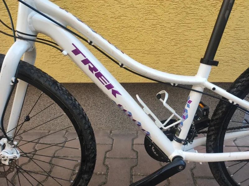 Trek Neko 26
