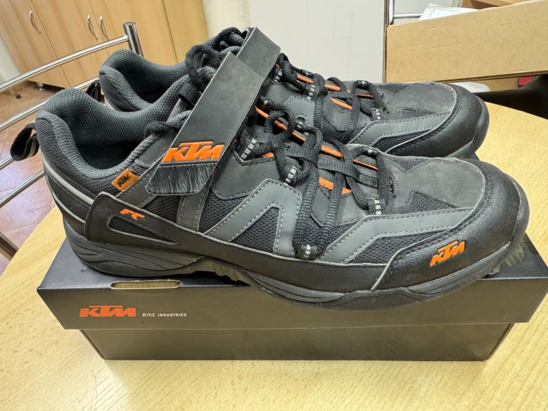 Cyklistické boty KTM MTB