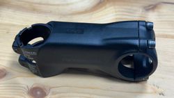 Cannondale C1 Conceal představec -6° / 90 mm