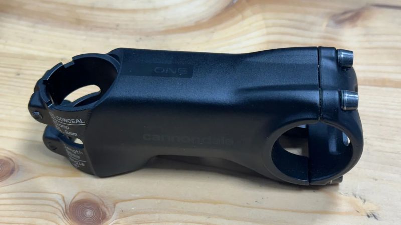 Cannondale C1 Conceal představec -6° / 90 mm