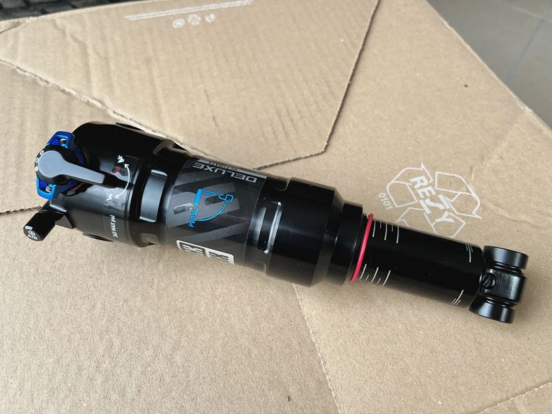 Rock Shox Deluxe Ultimate RCT 185x50 Trunnion // 2025 // NOVÝ