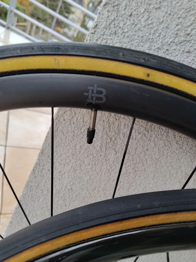 Zapletená kola Black Inc Thirty