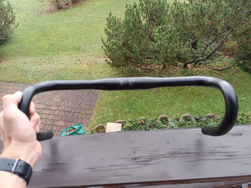 Silniční řidítka 