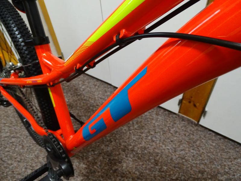 GT Stomper Prime 24" Jako Nové, Vhodné i jako dárek