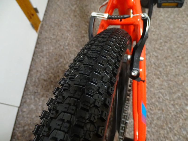 GT Stomper Prime 24" Jako Nové, Vhodné i jako dárek