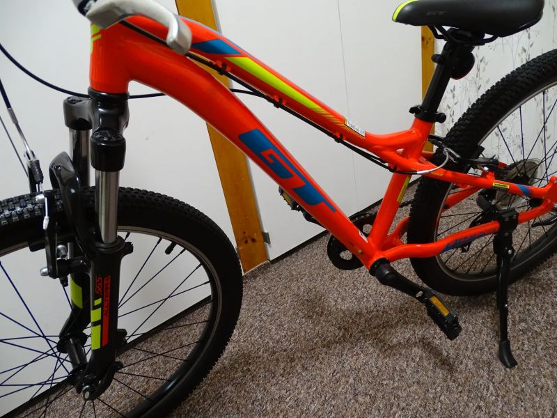 GT Stomper Prime 24" Jako Nové, Vhodné i jako dárek